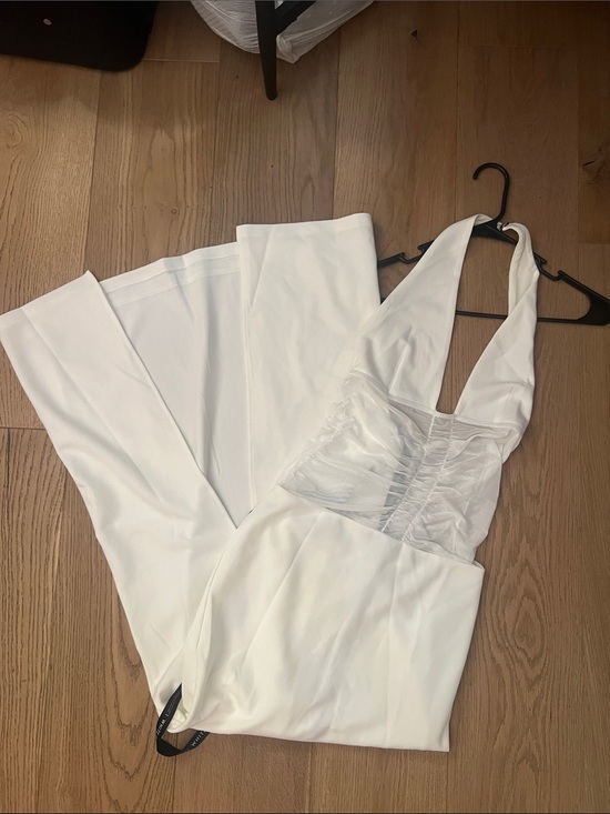 White Fox Boutique Dresses & Skirts - White Fox Boutique White Halter dress